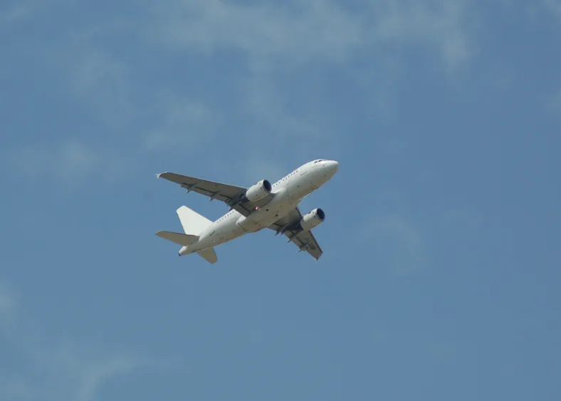 Aeroplan në Aeroportin Beauvais Tillé