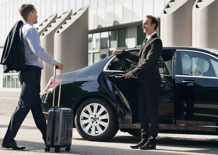 accueil par notre chauffeur de taxi à l'aéroport de beauvais